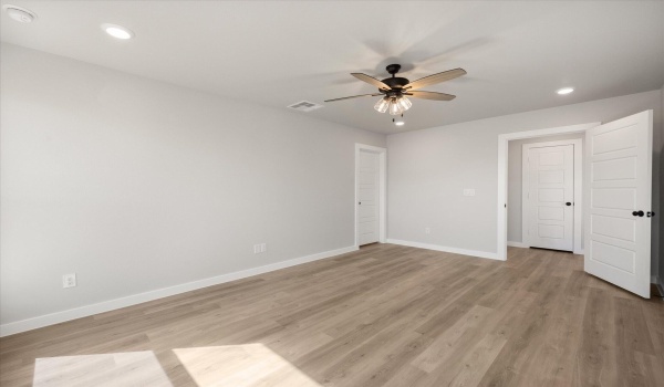 1626 N Dover Avenue, Lubbock, TX 79416, 4 Habitaciones Habitaciones , ,2 BañosBaños,Residential,En Venta,1626 N Dover Avenue,202552041
