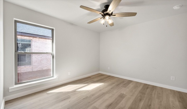 1626 N Dover Avenue, Lubbock, TX 79416, 4 Habitaciones Habitaciones , ,2 BañosBaños,Residential,En Venta,1626 N Dover Avenue,202552041