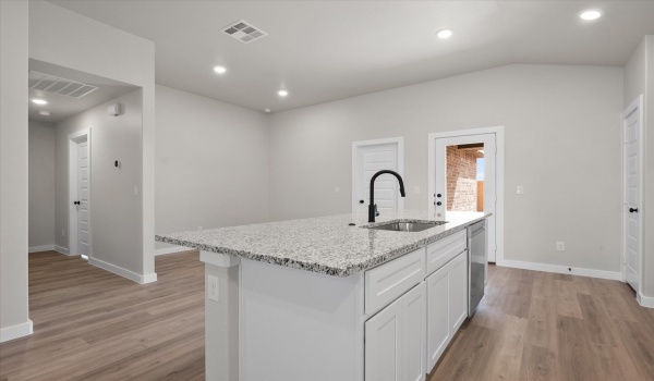 3013 140th Street, Lubbock, TX 79423, 3 Bedrooms Bedrooms, ,2 BathroomsBathrooms,Residential,For Sale,3013 140th Street,202552045