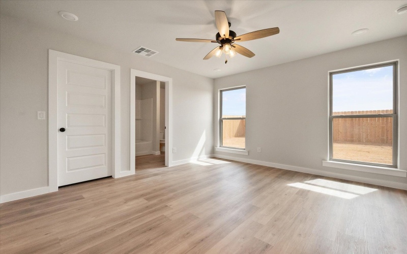3009 140th Street, Lubbock, TX 79423, 3 Habitaciones Habitaciones , ,2 BañosBaños,Residential,En Venta,3009 140th Street,202552055