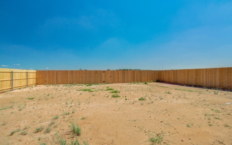 932 E Municipal Drive, Lubbock, TX 79403, 3 Bedrooms Bedrooms, ,2 BathroomsBathrooms,Residential,For Sale,932 E Municipal Drive,202552126