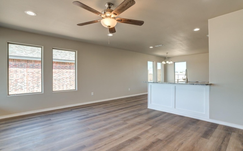 932 E Municipal Drive, Lubbock, TX 79403, 3 Bedrooms Bedrooms, ,2 BathroomsBathrooms,Residential,For Sale,932 E Municipal Drive,202552126