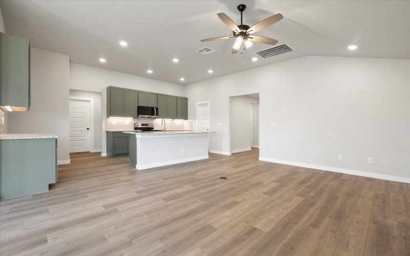 2330 136th Street, Lubbock, TX 79423, 4 Bedrooms Bedrooms, ,2 BathroomsBathrooms,Residential,For Sale,2330 136th Street,202552133
