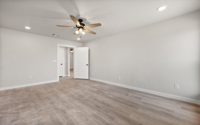 2208 134th Street, Lubbock, TX 79423, 4 Bedrooms Bedrooms, ,2 BathroomsBathrooms,Residential,For Sale,2208 134th Street,202552206