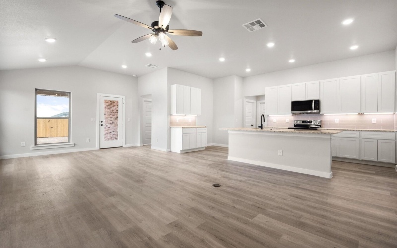2208 134th Street, Lubbock, TX 79423, 4 Bedrooms Bedrooms, ,2 BathroomsBathrooms,Residential,For Sale,2208 134th Street,202552206