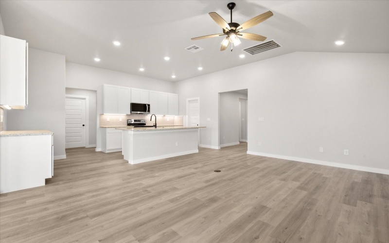 2208 134th Street, Lubbock, TX 79423, 4 Bedrooms Bedrooms, ,2 BathroomsBathrooms,Residential,For Sale,2208 134th Street,202552206