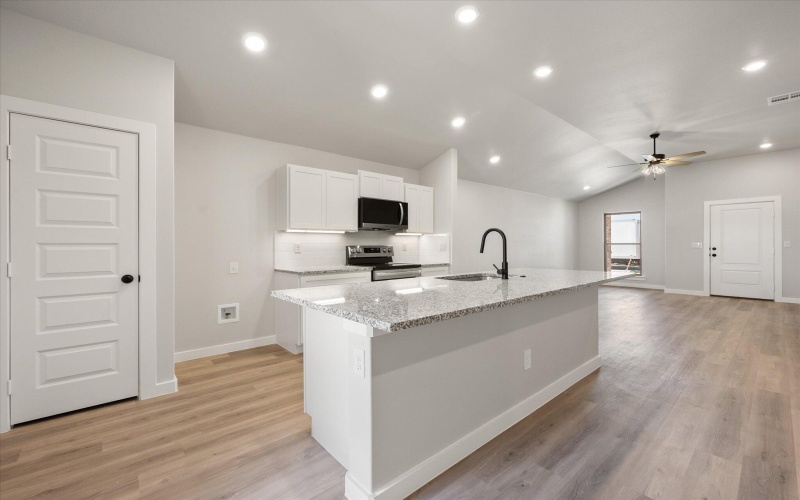 2205 134th Street, Lubbock, TX 79423, 3 Bedrooms Bedrooms, ,2 BathroomsBathrooms,Residential,For Sale,2205 134th Street,202552220