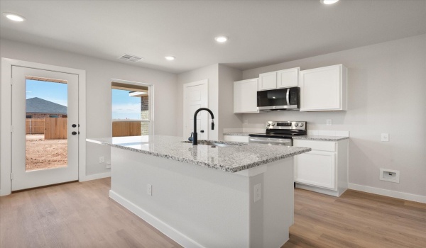 1335 N Colton Avenue, Lubbock, TX 79416, 3 Habitaciones Habitaciones , ,2 BañosBaños,Residential,En Venta,1335 N Colton Avenue,202552228