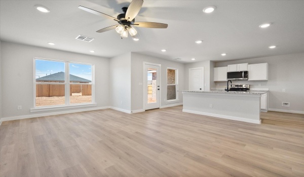 1335 N Colton Avenue, Lubbock, TX 79416, 3 Habitaciones Habitaciones , ,2 BañosBaños,Residential,En Venta,1335 N Colton Avenue,202552228