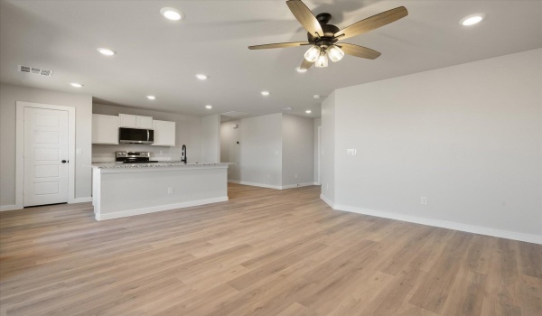 1335 N Colton Avenue, Lubbock, TX 79416, 3 Habitaciones Habitaciones , ,2 BañosBaños,Residential,En Venta,1335 N Colton Avenue,202552228