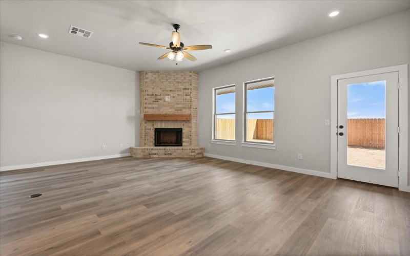 2918 Durham Avenue, Wolfforth, TX 79382, 3 Bedrooms Bedrooms, ,2 BathroomsBathrooms,Residential,For Sale,2918 Durham Avenue,202552249