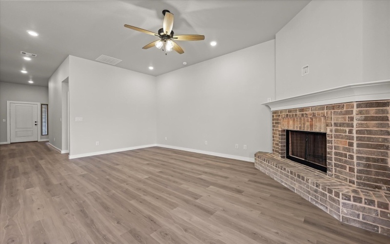 2708 Volney Avenue, Lubbock, TX 79407, 4 Bedrooms Bedrooms, ,2 BathroomsBathrooms,Residential,For Sale,2708 Volney Avenue,202552260