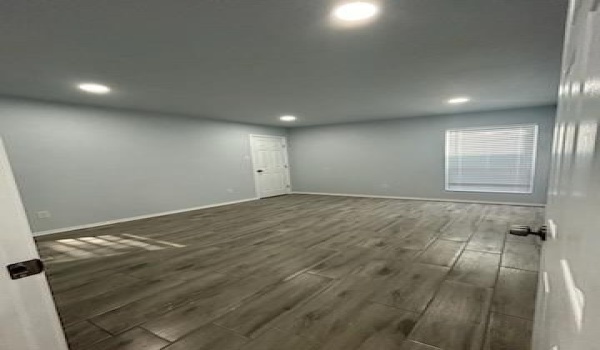 8608 10th Street, Lubbock, TX 79416, 3 Bedrooms Bedrooms, ,2 BathroomsBathrooms,Residential,For Sale,8608 10th Street,202416881