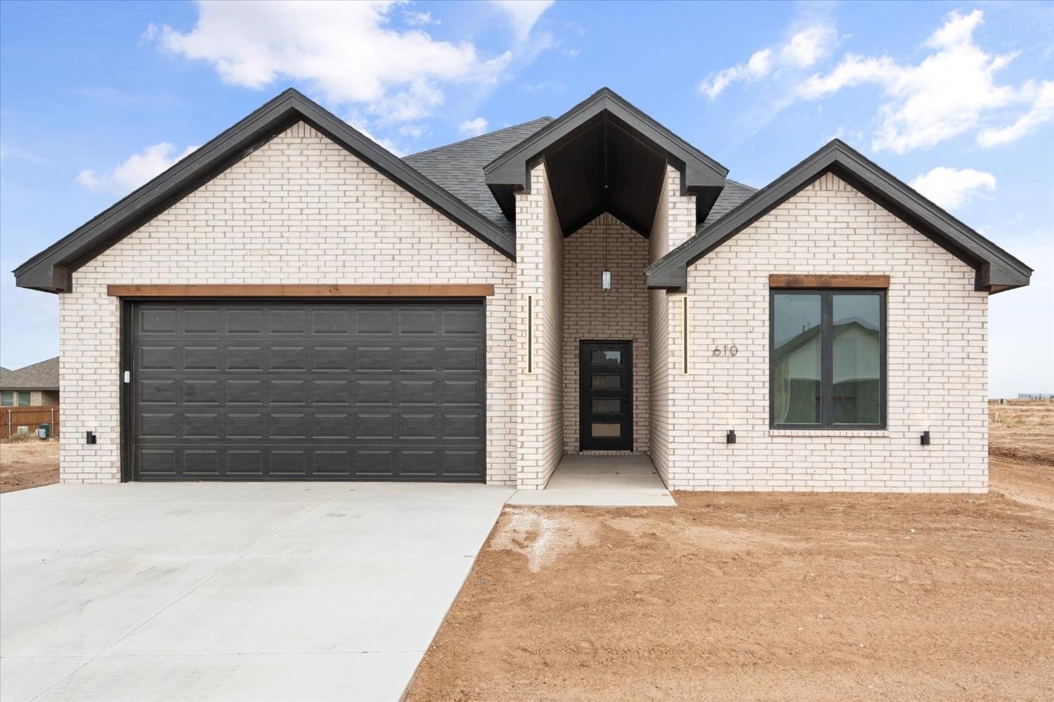 610 E 14th Street, Wolfforth, TX 79382, 3 Bedrooms Bedrooms, ,2 BathroomsBathrooms,Residential,For Sale,610 E 14th Street,202416931