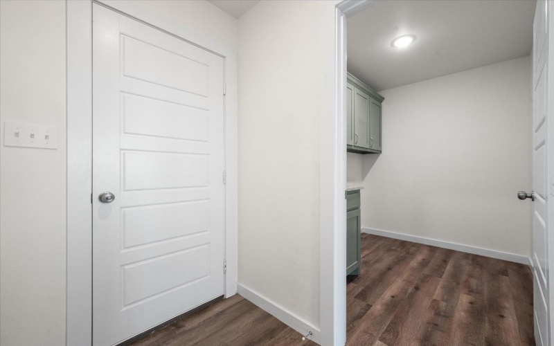 7737 97th Street, Lubbock, TX 79424, 3 Bedrooms Bedrooms, ,2 BathroomsBathrooms,Residential,For Sale,7737 97th Street,202417147