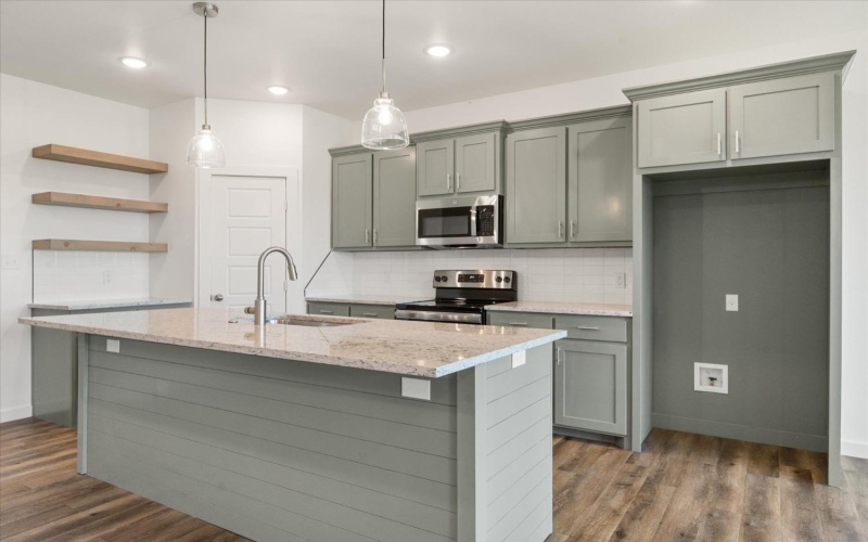 7737 97th Street, Lubbock, TX 79424, 3 Bedrooms Bedrooms, ,2 BathroomsBathrooms,Residential,For Sale,7737 97th Street,202417147