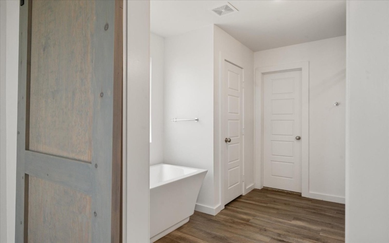 7737 97th Street, Lubbock, TX 79424, 3 Bedrooms Bedrooms, ,2 BathroomsBathrooms,Residential,For Sale,7737 97th Street,202417147