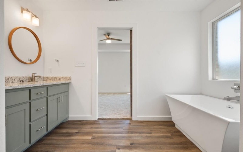 7737 97th Street, Lubbock, TX 79424, 3 Bedrooms Bedrooms, ,2 BathroomsBathrooms,Residential,For Sale,7737 97th Street,202417147
