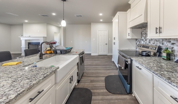 1802 Ross Avenue, Lubbock, TX 79416, 3 Bedrooms Bedrooms, ,2 BathroomsBathrooms,Residential,For Sale,1802 Ross Avenue,202417308