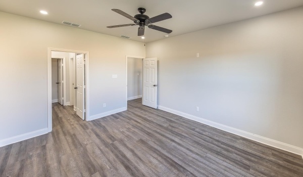 1802 Ross Avenue, Lubbock, TX 79416, 3 Bedrooms Bedrooms, ,2 BathroomsBathrooms,Residential,For Sale,1802 Ross Avenue,202417308