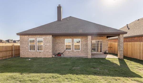 1802 Ross Avenue, Lubbock, TX 79416, 3 Bedrooms Bedrooms, ,2 BathroomsBathrooms,Residential,For Sale,1802 Ross Avenue,202417308