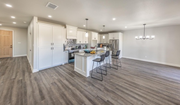 1802 Ross Avenue, Lubbock, TX 79416, 3 Bedrooms Bedrooms, ,2 BathroomsBathrooms,Residential,For Sale,1802 Ross Avenue,202417308