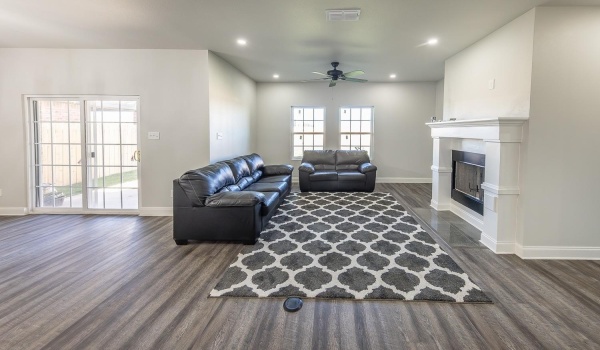 1802 Ross Avenue, Lubbock, TX 79416, 3 Bedrooms Bedrooms, ,2 BathroomsBathrooms,Residential,For Sale,1802 Ross Avenue,202417308