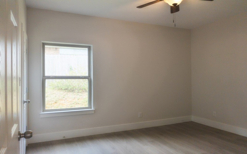 416 Lake, Nacogdoches, TX 75964, 6 Bedrooms Bedrooms, ,5 BathroomsBathrooms,Residential,For Sale,416 Lake,22500149