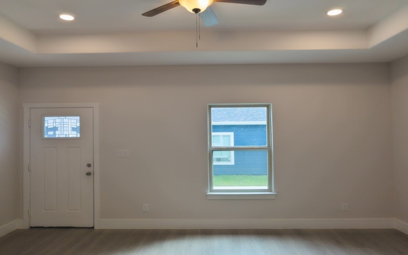 416 Lake, Nacogdoches, TX 75964, 6 Bedrooms Bedrooms, ,5 BathroomsBathrooms,Residential,For Sale,416 Lake,22500149