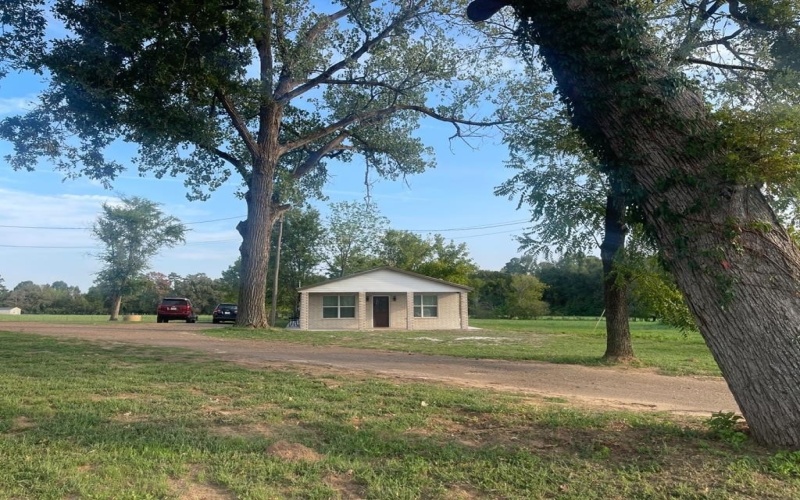 17800 Hwy 59 North, Garrison, TX 75946, 3 Bedrooms Bedrooms, ,2 BathroomsBathrooms,Residential,For Sale,17800 Hwy 59 North,22500294
