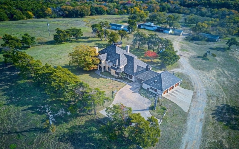 1318 N J Elmer Weaver Freeway, Cedar Hill, TX 75104, ,Commercial Sale,For Sale,1318 N J Elmer Weaver Freeway,14221572