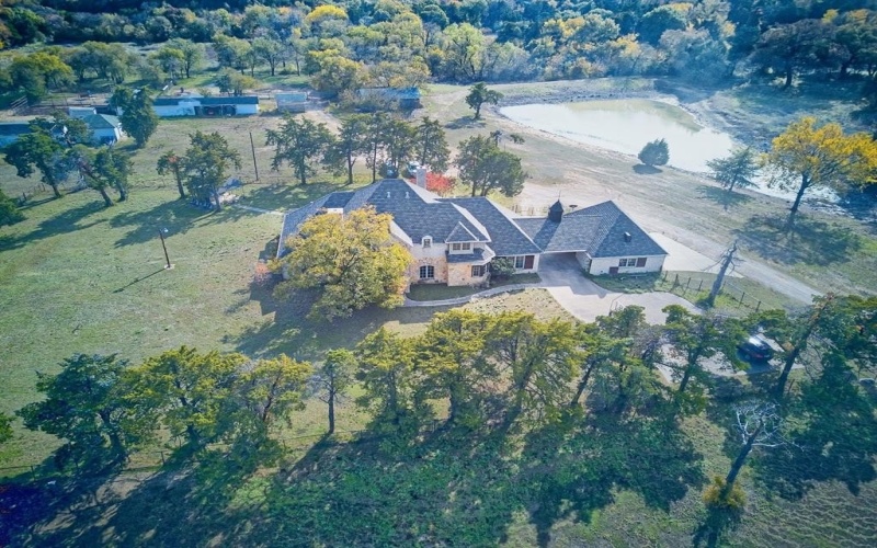 1318 N J Elmer Weaver Freeway, Cedar Hill, TX 75104, ,Commercial Sale,For Sale,1318 N J Elmer Weaver Freeway,14221572