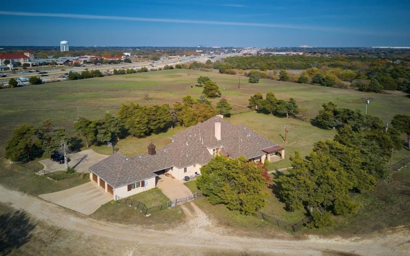 1318 N J Elmer Weaver Freeway, Cedar Hill, TX 75104, ,Commercial Sale,For Sale,1318 N J Elmer Weaver Freeway,14221572