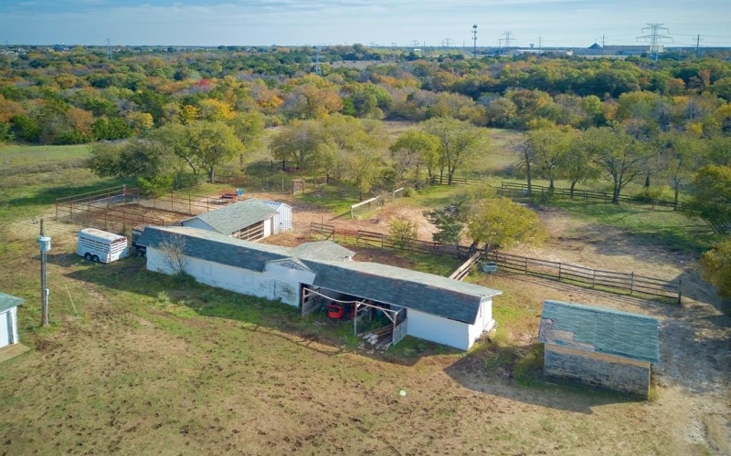 1318 N J Elmer Weaver Freeway, Cedar Hill, TX 75104, ,Commercial Sale,For Sale,1318 N J Elmer Weaver Freeway,14221572