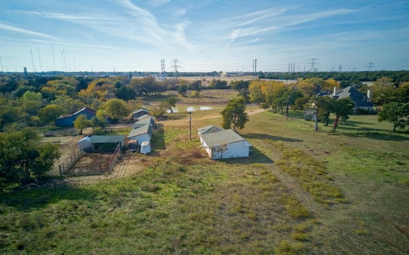 1318 N J Elmer Weaver Freeway, Cedar Hill, TX 75104, ,Commercial Sale,For Sale,1318 N J Elmer Weaver Freeway,14221572