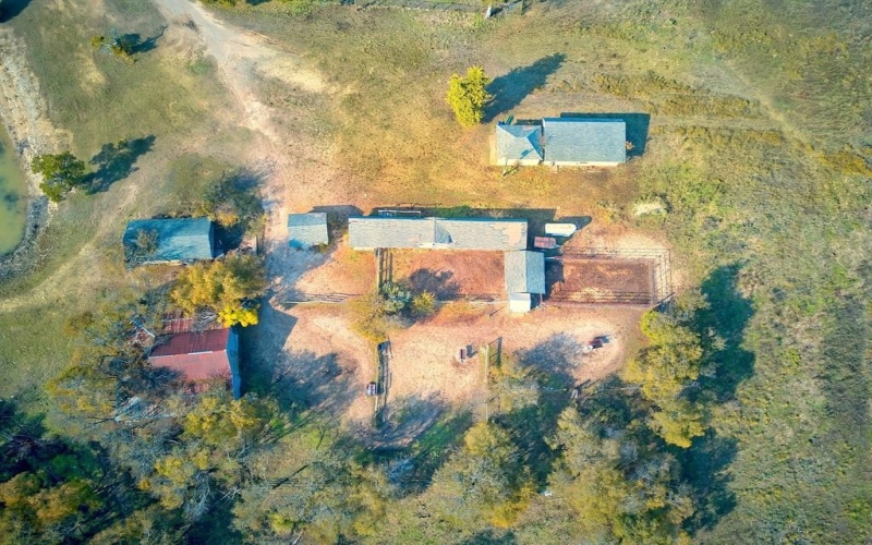 1318 N J Elmer Weaver Freeway, Cedar Hill, TX 75104, ,Commercial Sale,For Sale,1318 N J Elmer Weaver Freeway,14221572