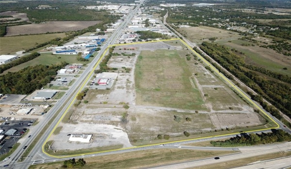 2801 Texoma Parkway, Sherman, TX 75090, ,Commercial Sale,For Sale,2801 Texoma Parkway,14714953