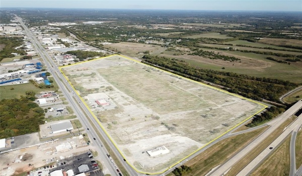 2801 Texoma Parkway, Sherman, TX 75090, ,Commercial Sale,For Sale,2801 Texoma Parkway,14714953
