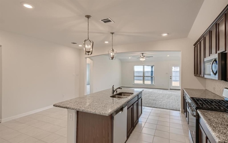 7126 Pampas Place, Venus, TX 76084, 4 Bedrooms Bedrooms, ,2 BathroomsBathrooms,Residential Lease,For Rent,7126 Pampas Place,20017310