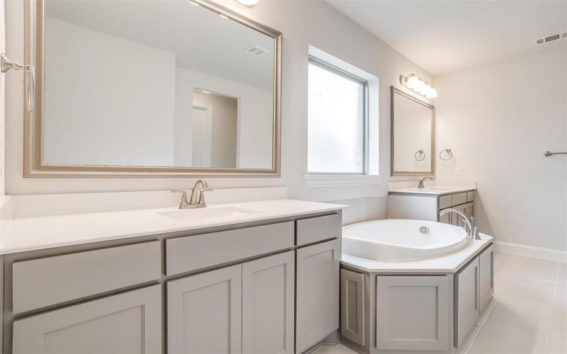 822 Summer Grove, Midlothian, TX 76065, 4 Habitaciones Habitaciones , ,3 BañosBaños,Residential,En Venta,822 Summer Grove,20037992