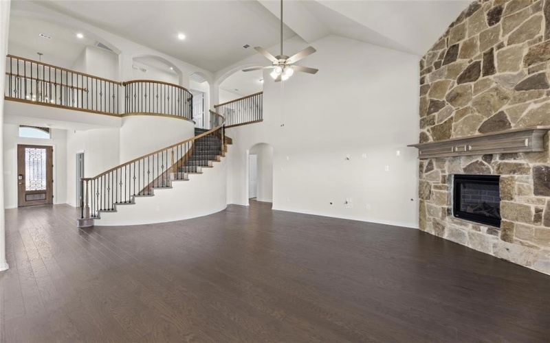 320 Cheyenne Mountain Drive, Ovilla, TX 75154, 4 Habitaciones Habitaciones , ,3 BañosBaños,Residential,En Venta,320 Cheyenne Mountain Drive,20087803
