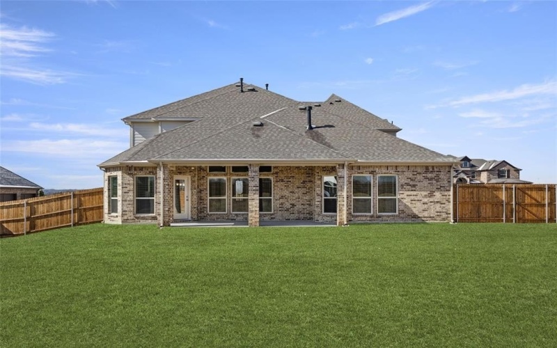 320 Cheyenne Mountain Drive, Ovilla, TX 75154, 4 Habitaciones Habitaciones , ,3 BañosBaños,Residential,En Venta,320 Cheyenne Mountain Drive,20087803