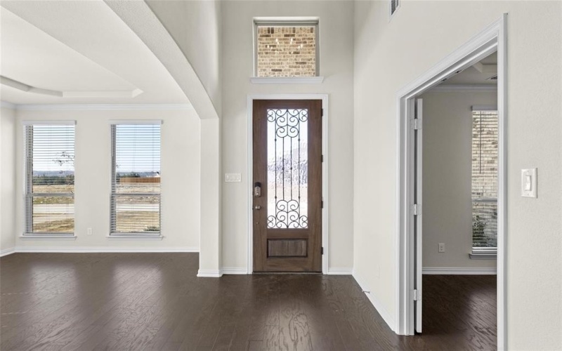 320 Cheyenne Mountain Drive, Ovilla, TX 75154, 4 Habitaciones Habitaciones , ,3 BañosBaños,Residential,En Venta,320 Cheyenne Mountain Drive,20087803