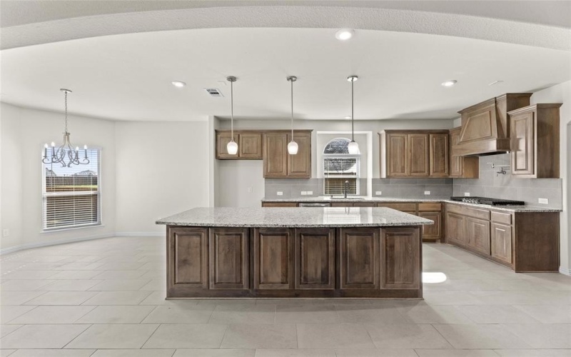 320 Cheyenne Mountain Drive, Ovilla, TX 75154, 4 Habitaciones Habitaciones , ,3 BañosBaños,Residential,En Venta,320 Cheyenne Mountain Drive,20087803
