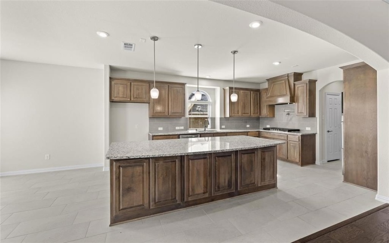 320 Cheyenne Mountain Drive, Ovilla, TX 75154, 4 Habitaciones Habitaciones , ,3 BañosBaños,Residential,En Venta,320 Cheyenne Mountain Drive,20087803
