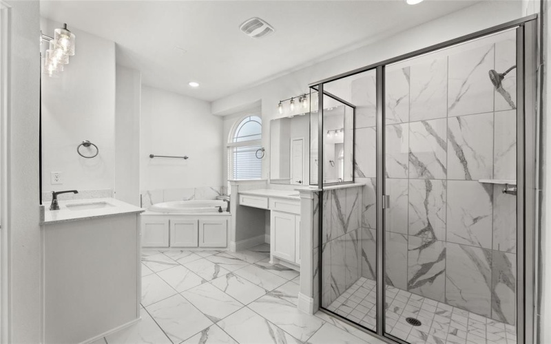 2610 White Plains Drive, Midlothian, TX 76065, 5 Bedrooms Bedrooms, ,3 BathroomsBathrooms,Residential,For Sale,2610 White Plains Drive,20135614