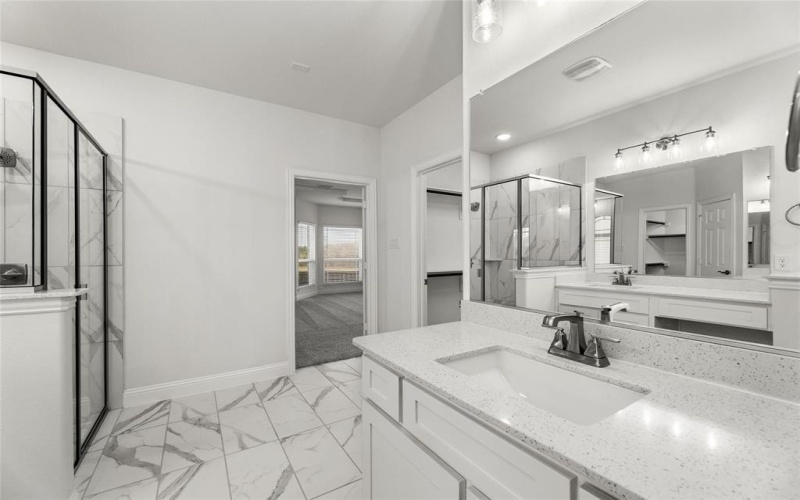 2610 White Plains Drive, Midlothian, TX 76065, 5 Bedrooms Bedrooms, ,3 BathroomsBathrooms,Residential,For Sale,2610 White Plains Drive,20135614