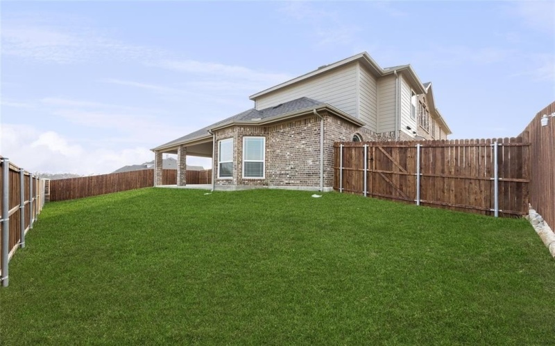 2610 White Plains Drive, Midlothian, TX 76065, 5 Bedrooms Bedrooms, ,3 BathroomsBathrooms,Residential,For Sale,2610 White Plains Drive,20135614
