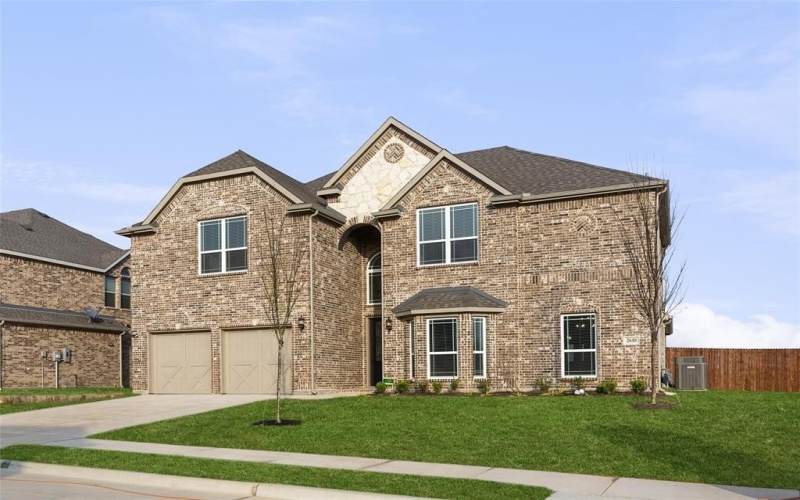 2610 White Plains Drive, Midlothian, TX 76065, 5 Bedrooms Bedrooms, ,3 BathroomsBathrooms,Residential,For Sale,2610 White Plains Drive,20135614