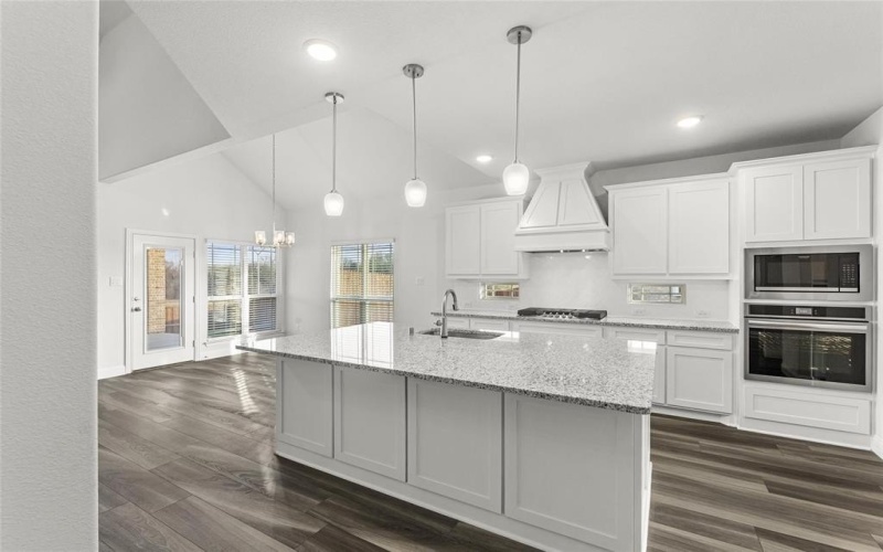 2610 White Plains Drive, Midlothian, TX 76065, 5 Bedrooms Bedrooms, ,3 BathroomsBathrooms,Residential,For Sale,2610 White Plains Drive,20135614